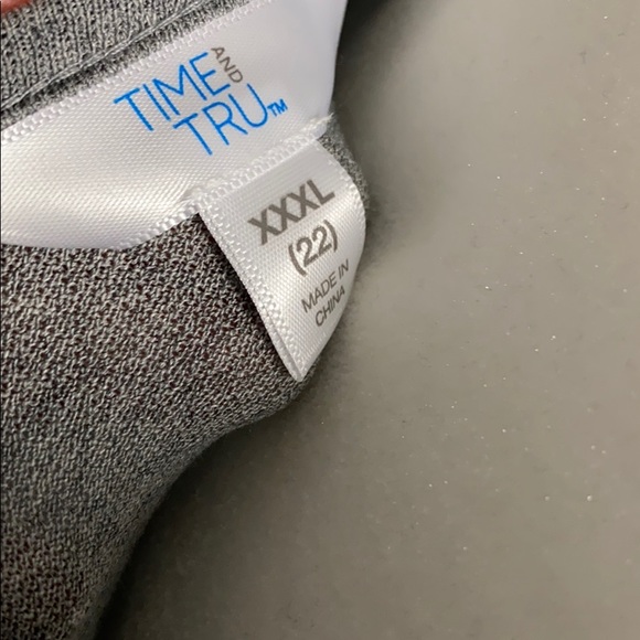 TIME & True Gray Tie Front Tee - Picture 7 of 9